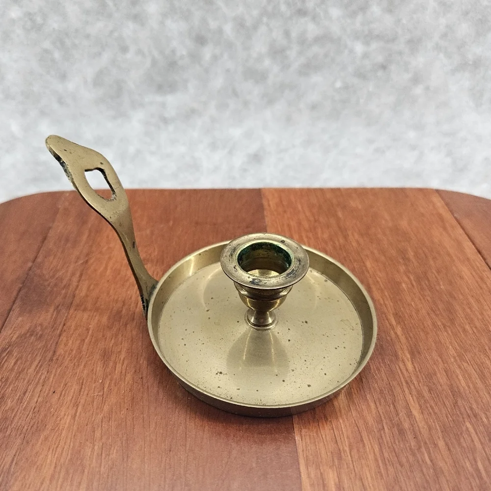 Vintage Brass Candle Stick Holder w/‎ Flat Handle *Patina